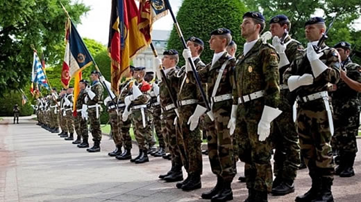 Braucht die Europäische Union eine eigene Armee?
