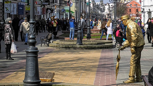 Die Fußgängerzone im restaurierten Zentrum von Brest
